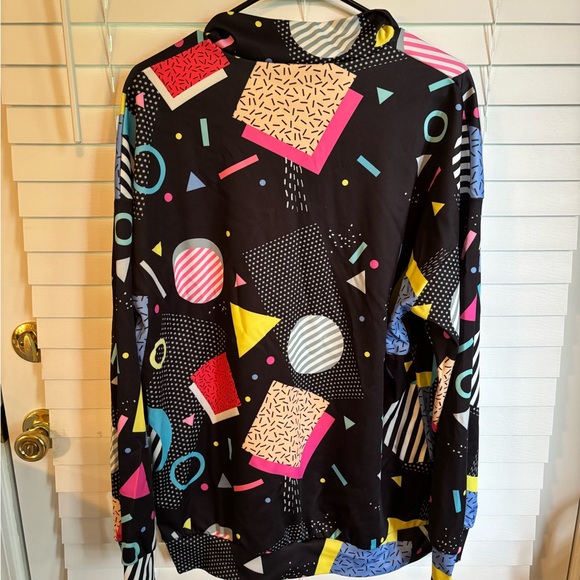 Colorful Geometric Patterned Pullover - Picture 2 of 2